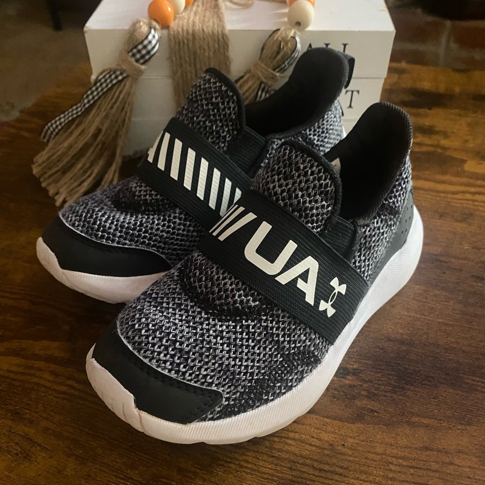 Boys under armour shoes